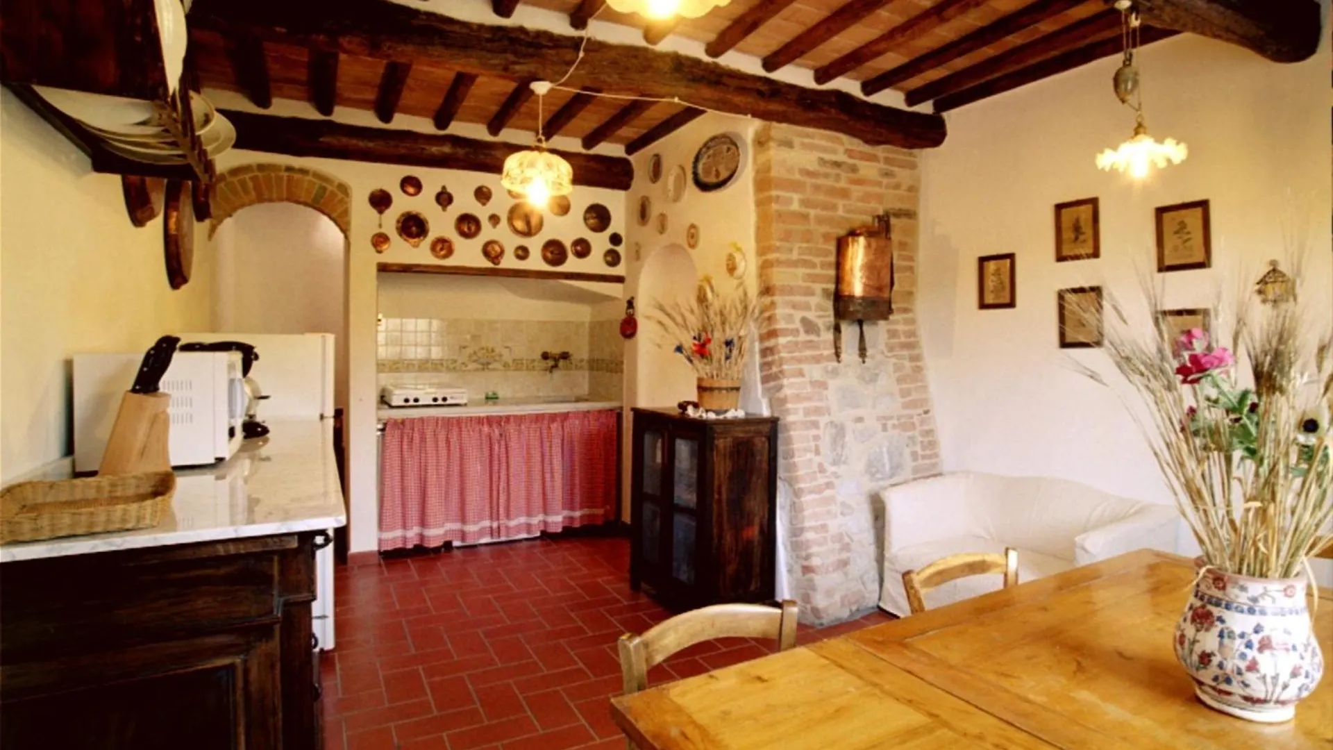 Sassi Bianchi Guest House Sensano